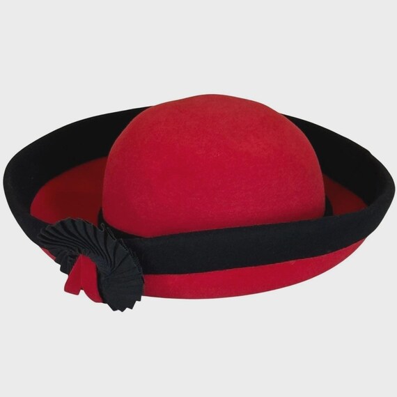 Adolfo Red Wool Felt Hat Black Rolled Brim Rosette Accent  display picture 2