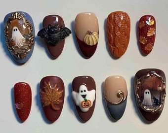 Uñas postizas de Halloween hechas a mano / Fantasmas, calabazas, murciélagos, hojas de arce y detalles de suéter otoñal / Uñas almendradas para un toque espeluznante