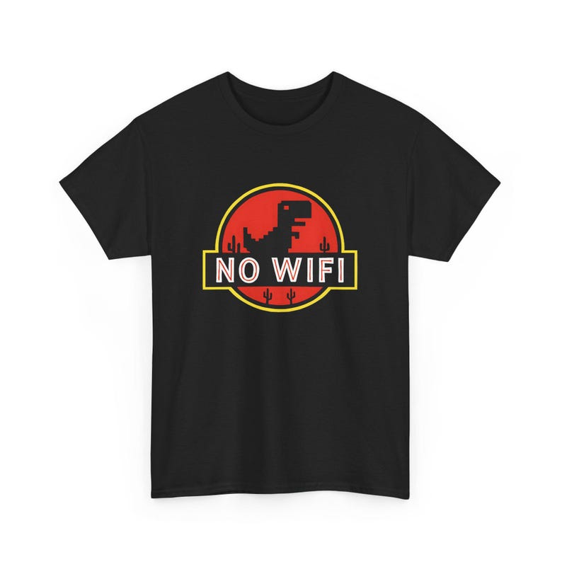 Maglietta unisex "No Wifi Dino Jurassic Parody" - Divertente maglietta con meme di dinosauri su internet - Maglietta grafica ispirata al logo del film Jurassic Retro immagine 1