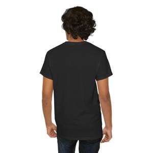 Maglietta unisex "No Wifi Dino Jurassic Parody" - Divertente maglietta con meme di dinosauri su internet - Maglietta grafica ispirata al logo del film Jurassic Retro immagine 5