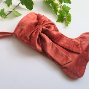 All Language video Bow Christmas Stocking PDF Sewing Pattern No lining no fuss just elegance 5size 3style tutorial Beginner-friendly