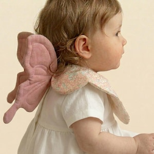 Scalloped baby Bib with Butterfly Fairy Wing Sewing Tutorial & Printable Pattern PDF My original “sew first, then cut” method English French
