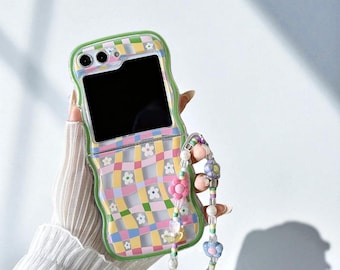 Cartoon Flower Bracelet Case – Beaded Wrist Chain Cover for Samsung Z Flip 3 4 5 6