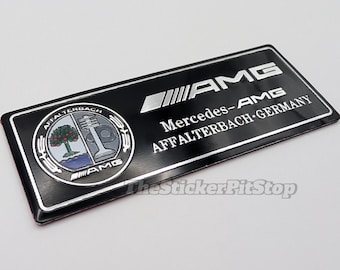 Emblema autoadhesivo AMG con diseño de manzano en color para Mercedes Benz AMG.