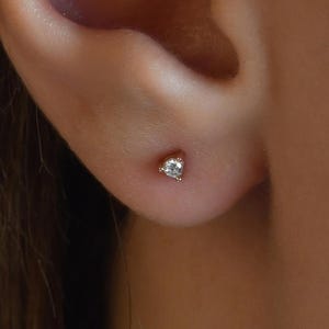 Solitaire Stud Earrings, 18K Diamond Solitaire Earrings, Diamond Solitaire Earrings, 14k Solid Gold Diamond Solitaire Earrings, Gold Earring