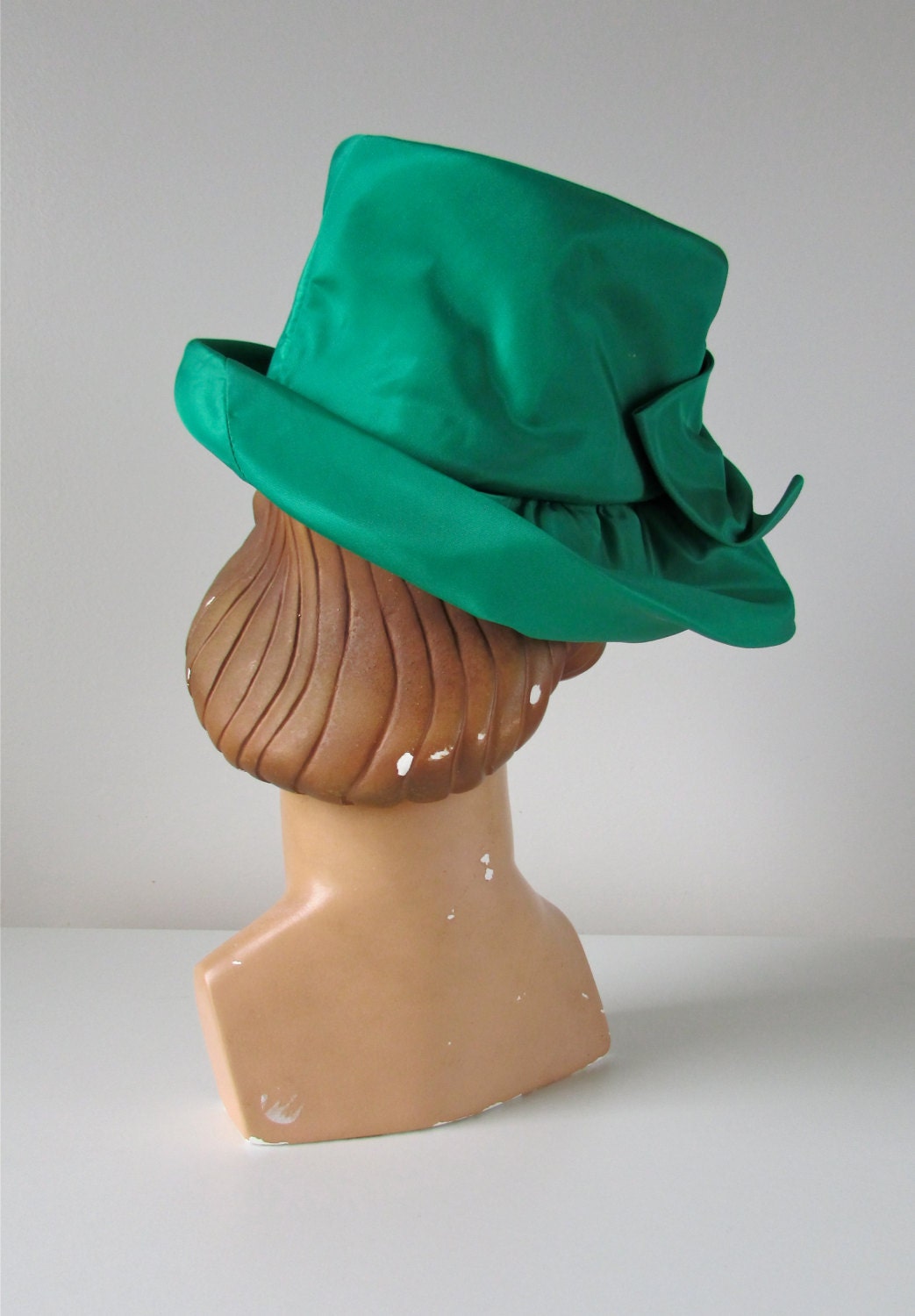 SALE vintage 1960s hat / Emerald City / 60s hat | Etsy