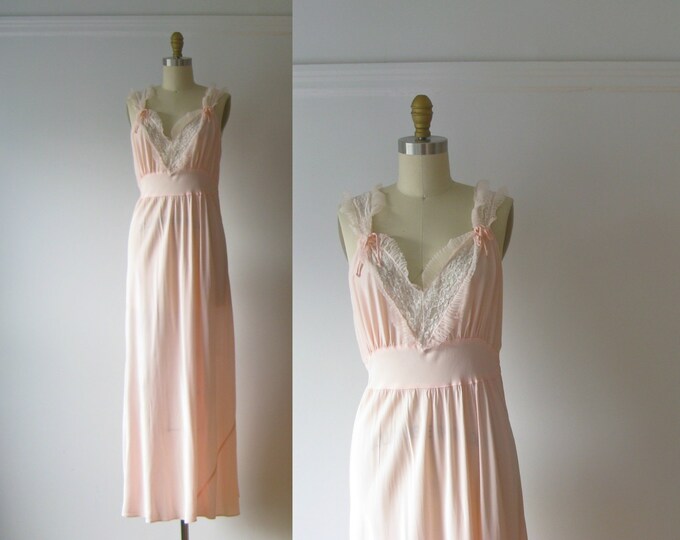 Vintage 1940s Nightgown / 40s Lingerie / Sweet Pink Etsy