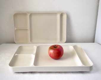 Vintage Tupperware divided plates, off white picnic trays, potluck dinnerware