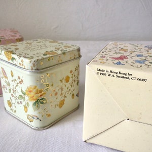 Square rose pastel floral tins, small, scented candles, vintage English boxed set Bild 6
