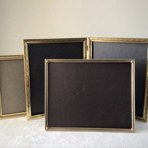 8 x 10 gold metal picture frames, singles and hinged double, vintage MCM stamped tin photo holders Bild 6