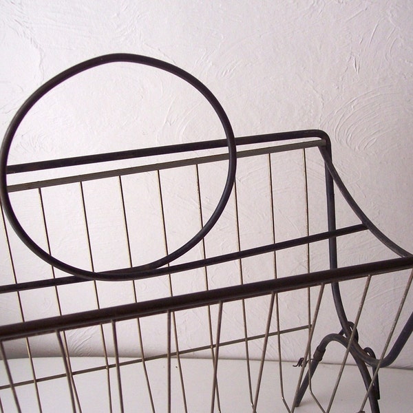 vintage magazine rack