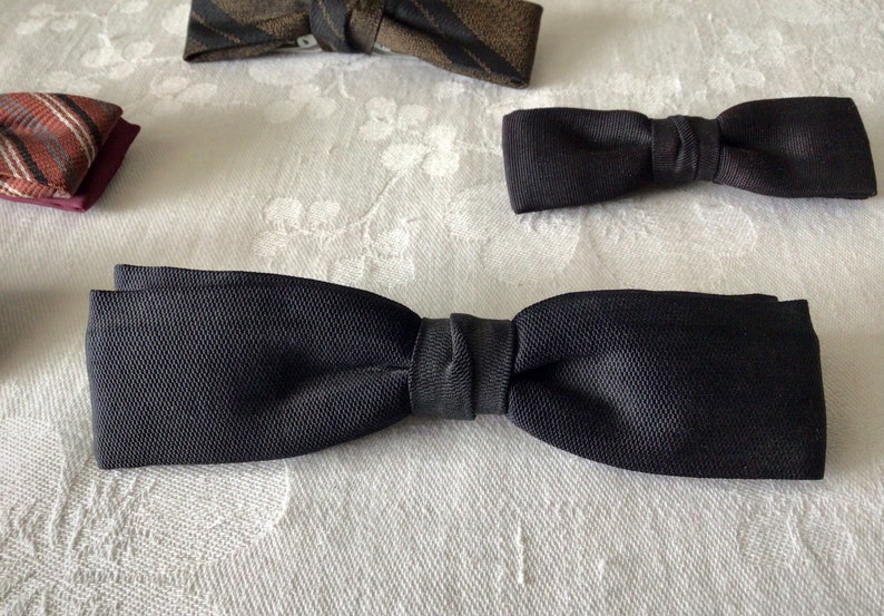 Vintage small bow ties rockabilly style clip on, formal dress image 6