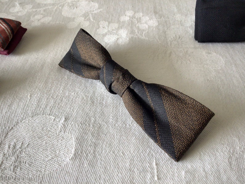 Vintage small bow ties rockabilly style clip on, formal dress image 3