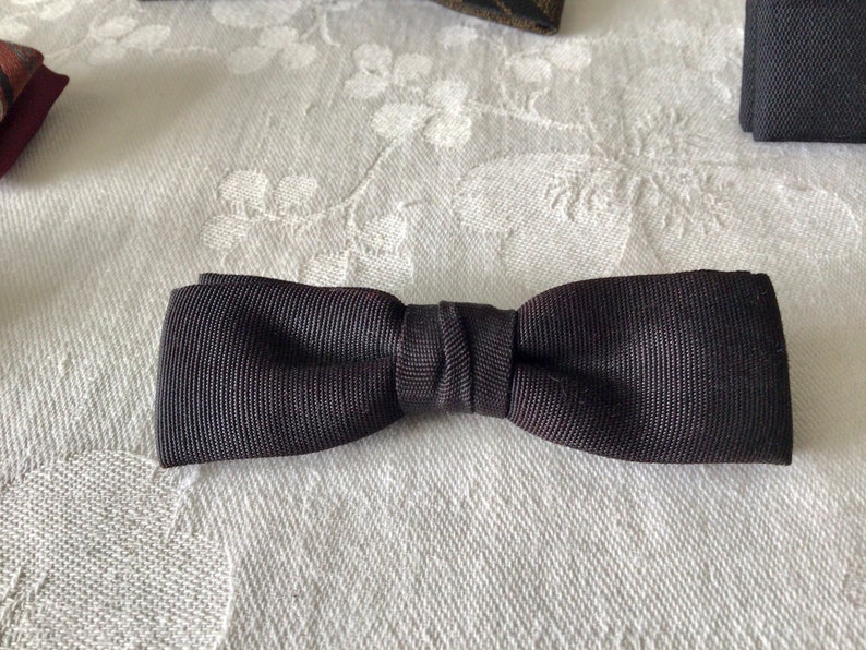 Vintage small bow ties rockabilly style clip on, formal dress image 5