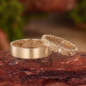 Moissanit-Ehering-Set mit keltischem Knotenmuster, verstecktem Herz-Trinity-Ring, gebürsteten Ringen für Damen und Herren, passenden Partnerringen mit irischem Liebesknoten