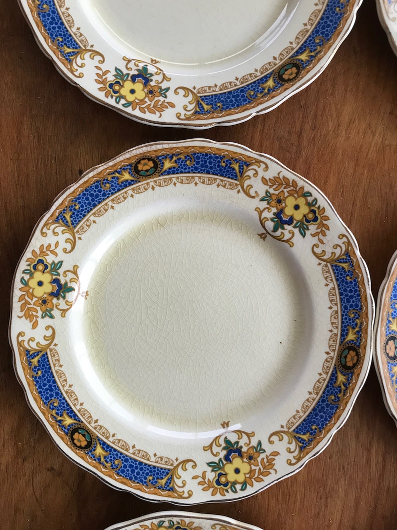 Set of 6 Antique Wedgwood Dessert Plates Gordon Pattern with Vibrant Blue and Yellow Pattern