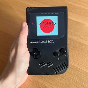 Game Boy DMG modificato con USB-C – Schermo IPS, console portatile retrò restaurata e modernizzata.