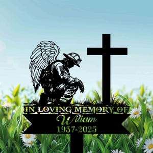 Personalized Firefighter Memorial Grave Marker, Fallen Fireman Kneeling with Cross Yard Sign, Custom Metal Cemetery Plaque, Sympathy Gift.