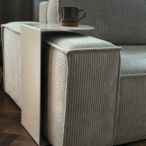 Minimalistiskt metallbord: 2-i-1 soffbord och armstöd för soffa - HANG D