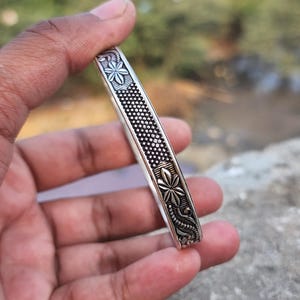 Pulseira floral de prata esterlina feita à mão: pulseira étnica indiana