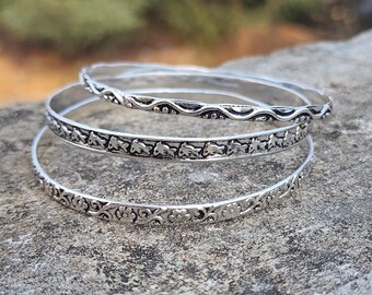 Stapelbare Armreifen aus 925er Sterlingsilber, oxidierte Armbänder mit floralem Rankenmuster, Boho-Vintage-Schmuck