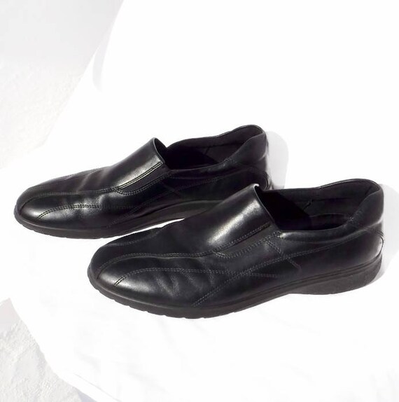 ecco patent leather shoes