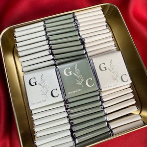 50 Custom Chocolate Wedding Favors, Engagement Chocolate, Wedding Favors for Guests, Personalized Wedding Chocolate, Party Favors