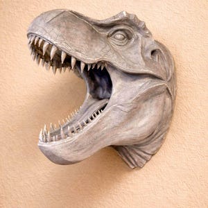 Czaszka T-Rexa w formie popiersia, montaż ścienny STL – dekoracja ze skamieniałości bez podpór
