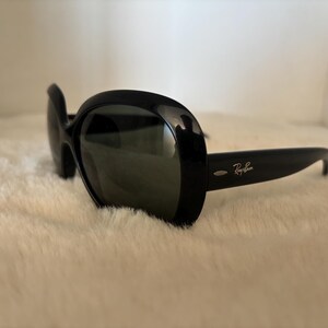Ray-Ban Sunglasses – Model RB3546 9074 51 21 145 – Tortoise & Gold – Retro Bridge Design image 2