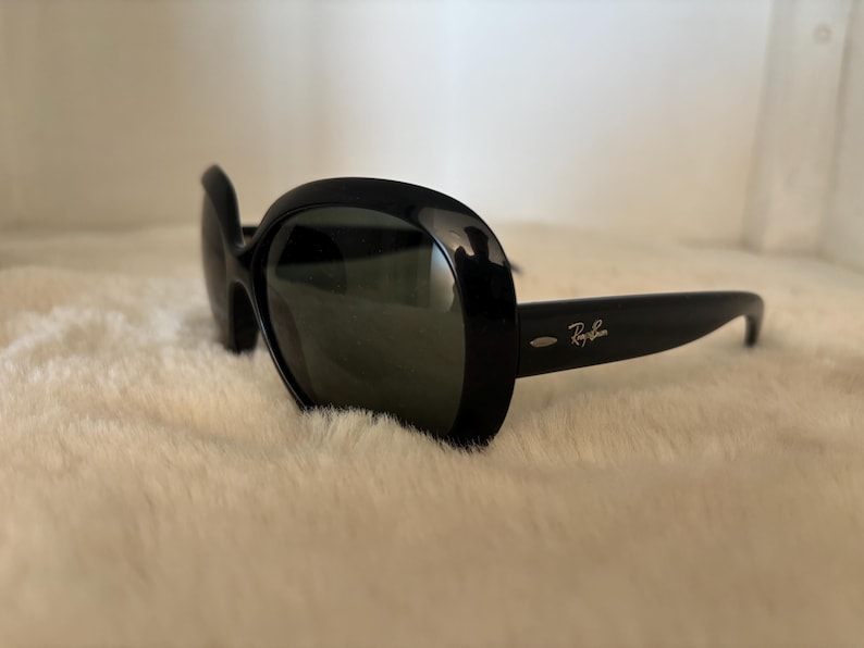 Ray-Ban Sunglasses – Model RB3546 9074 51 21 145 – Tortoise & Gold – Retro Bridge Design image 2