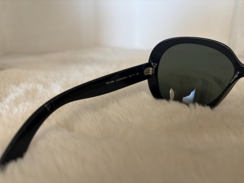 Ray-Ban Sunglasses – Model RB3546 9074 51 21 145 – Tortoise & Gold – Retro Bridge Design image 5