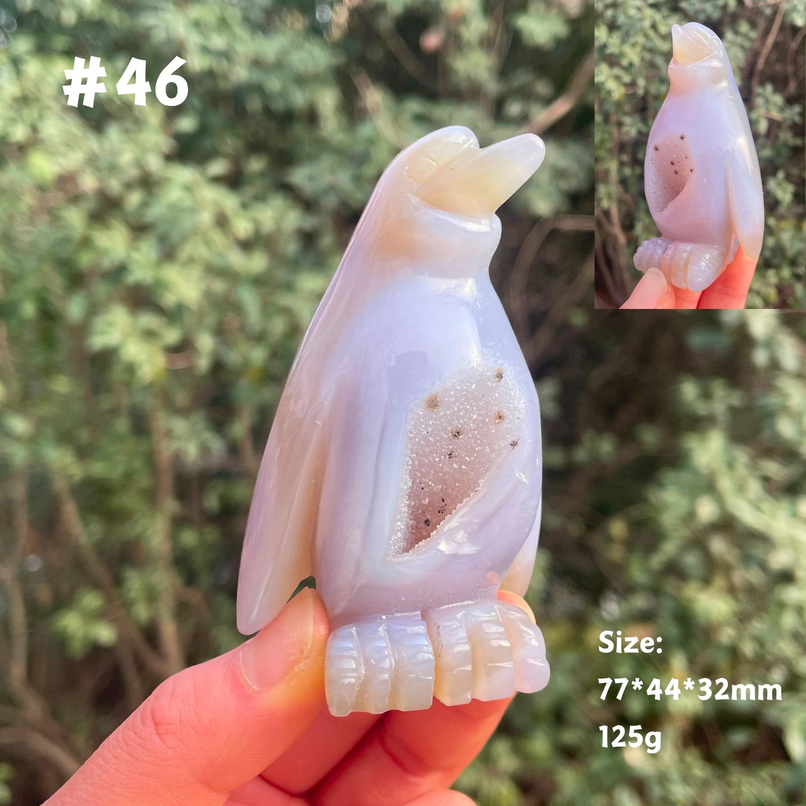 手彫りの瑪瑙ジオードペンギン：天然水晶の置物 - Etsy 日本