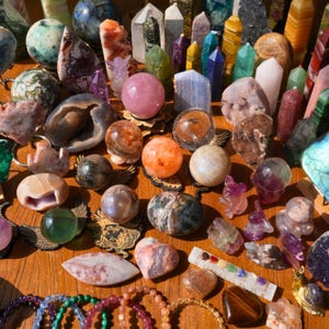 Mystery Crystal Box, Heal Crystal Gift Box, Crystal Lucky Box, Metaphysical Mystery Gift, Reiki Spiritual Gifts for Women,Rocks And Minerals