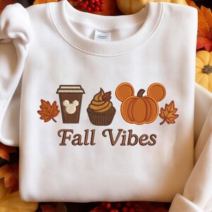 EMBROIDERED Herbst Vibes Design, Halloween png, Herbst digitale Datei, Herbst Leopard Design, Herbstzeit Design, niedliches Thanksgiving Design