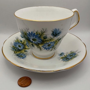 Royal Windsor Fine Bone China Teacup and Saucer Set - Blue Cornflower Pattern - Made in England 1940s