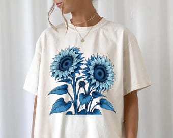 Vintage 90's Sunflower T-Shirt: Retro Floral Tee, Summer Wildflower Design