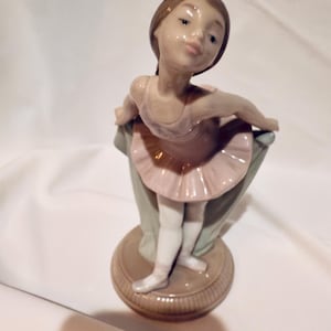 LLadro NAO 1151 “My Recital”