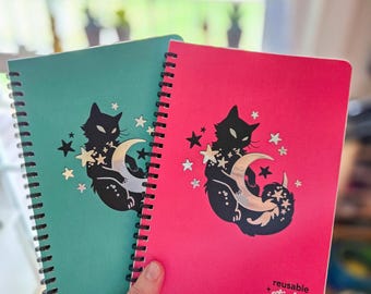 Herbruikbaar stickerboek 8 x 6 inch met Black Cat Moon & Stars-ontwerp – Peel-n-Stick-opberger voor verzamelstickers