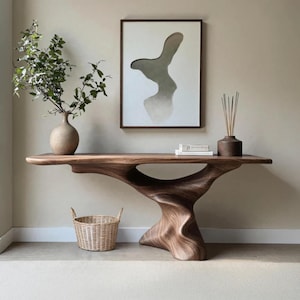 Moderne organisch houten consoletafel, sculpturale basis haltafel, minimalistische houten console, massief houten banktafel, meubels in Japandi-stijl