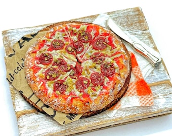 Magnet Magnet - Handmade Miniature Italian Chorizo Pizza Tray - 1:12 Fridge OR Dollhouse