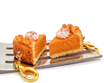 Charm - Polymer clay Thanksgiving cake slice / handmade - Miniature Thanksgiving food