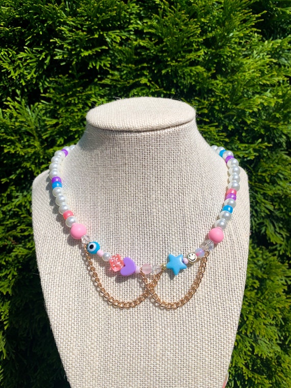 Martha necklace shop
