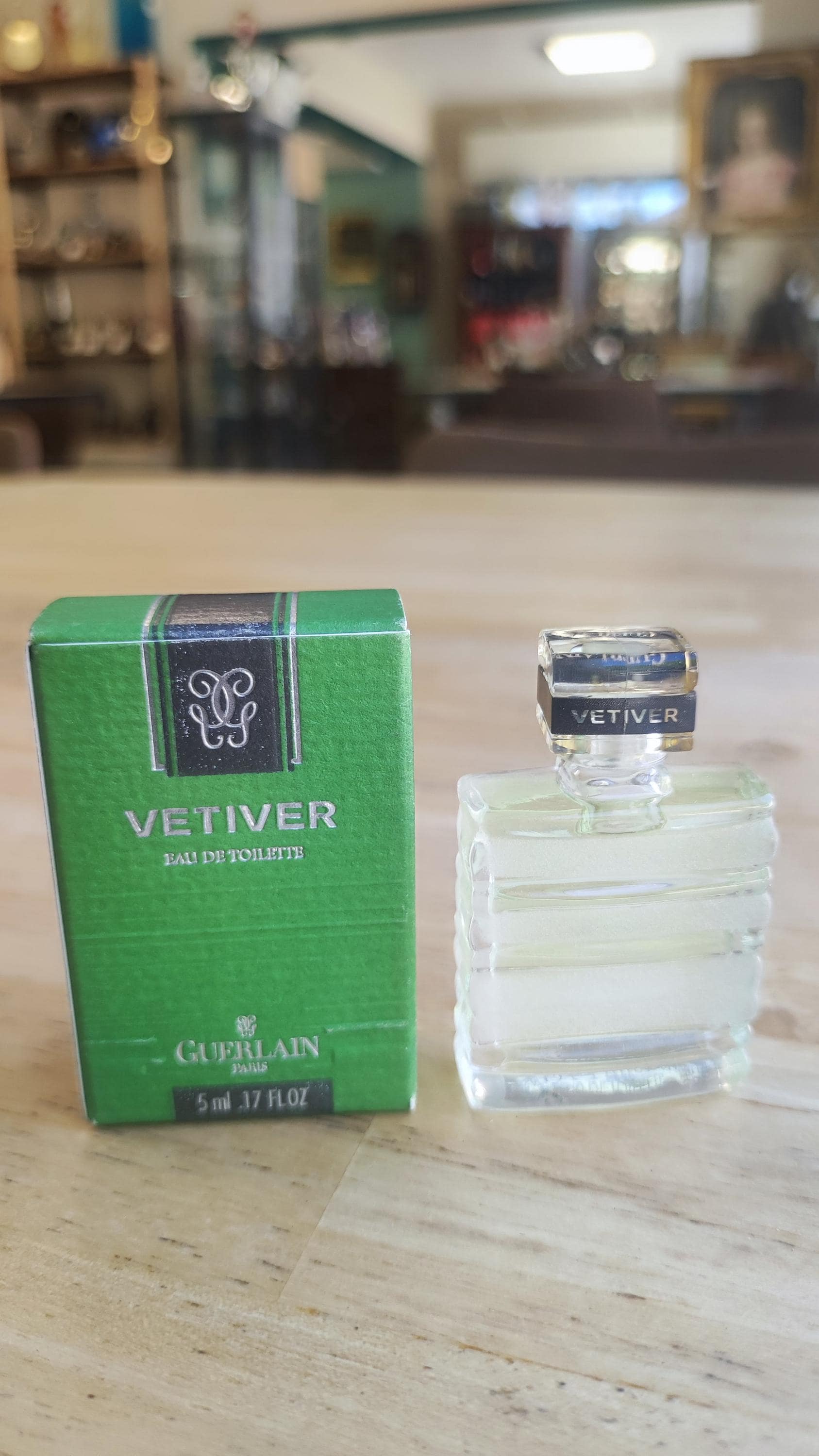 ゲラン VETIVER 75ml ゲラン　ベチバー　未使用 メンズ フレグランス ⋅ ベチバー - パルファン | ゲラン GUERLAIN