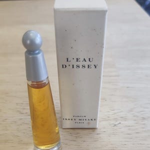 Miniatur des Parfüms L&#39;Eau d&#39;Issey