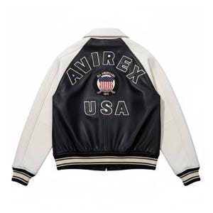 Puede incluir: Un juego de tres tazas de cer&aacute;mica con un acabado mate moteado. Las tazas son de color crema, gris claro y gris oscuro. Cada taza tiene un dise&ntilde;o sencillo y un asa redondeada.