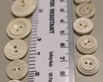 11 blandade krämknappar