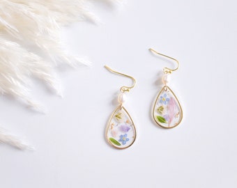 Pressed Flower Confetti and Pearl Dangling Earrings - Golden Frame Water Drop Shape, Real Flowers, Botanical Floral Gift, Natural Jewelry