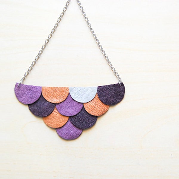 LAST ONE: Leather Scallop Petals Necklace - Lavender Field