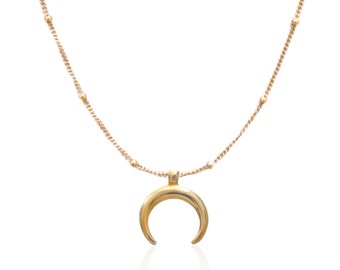 Collar con colgante de luna creciente chapado en oro: Joyería estilo boho con cuerno
