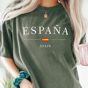 Comfort Colors® Espana T-Shirt, Spain Travel Shirt, España Madrid Barcelona Shirt, Custom Spain Friands Travel Shirt